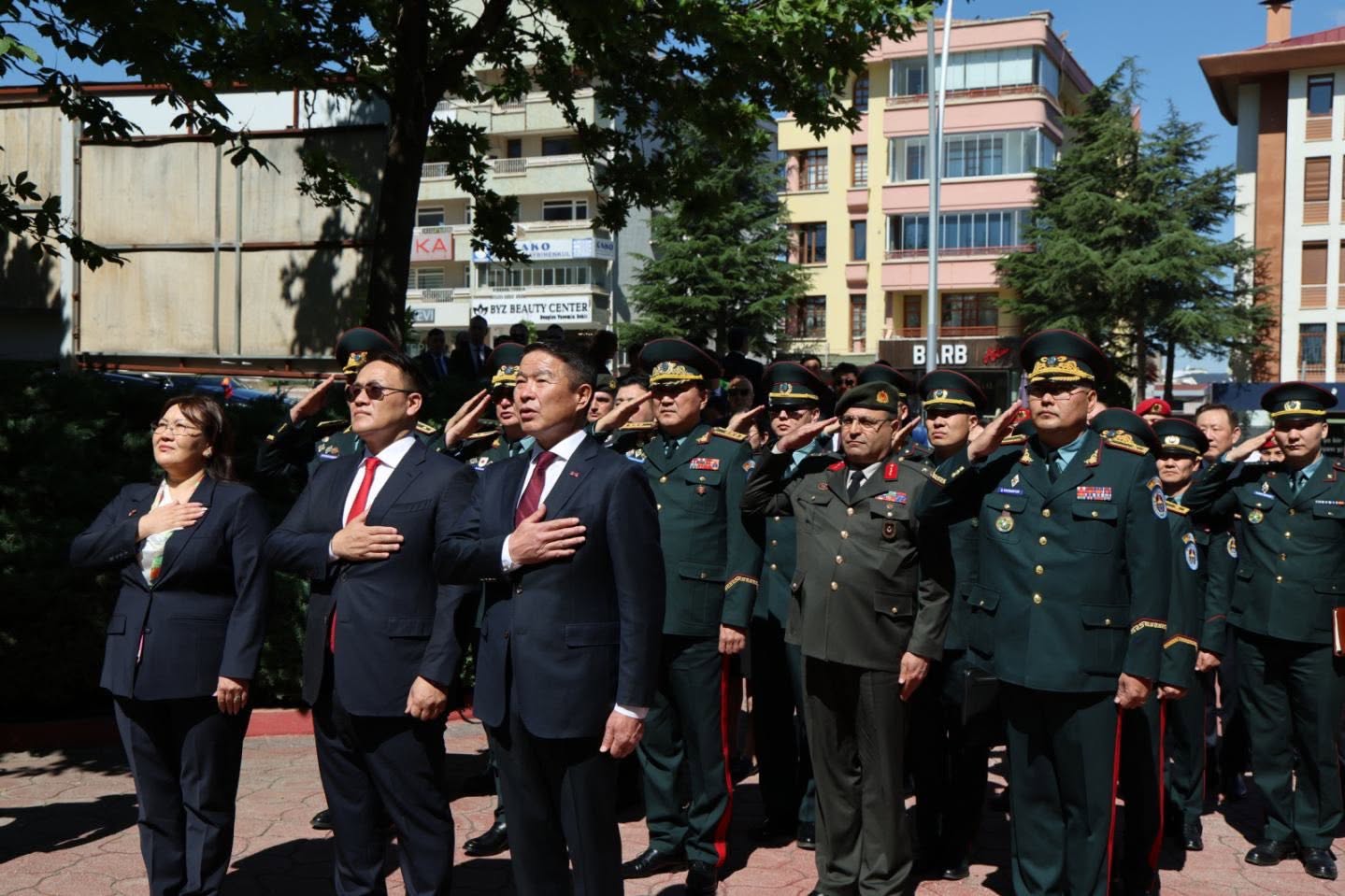 Зураг-21.jpg